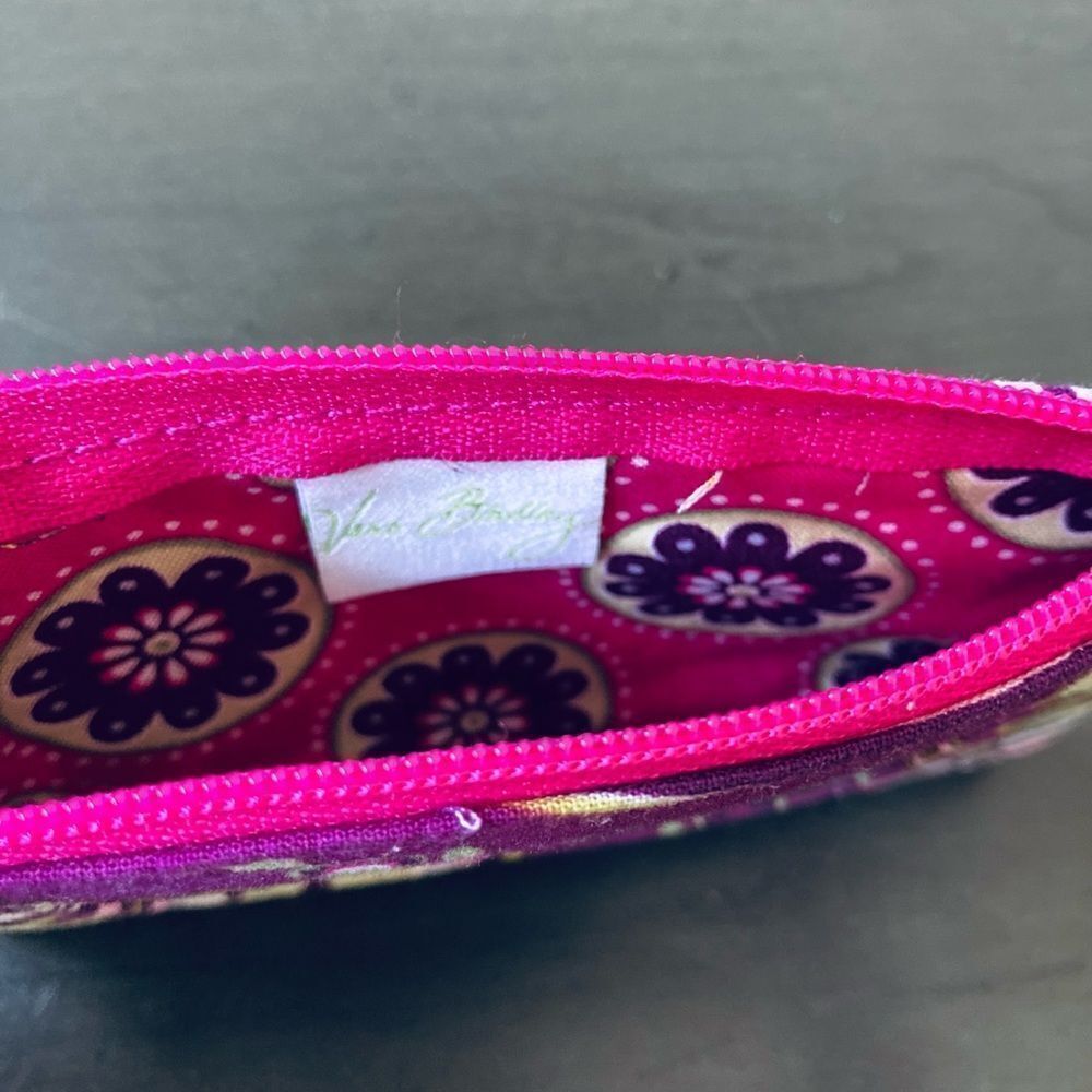 Vera Bradley Very Berry Paisley Zipper ID Wallet Keychain Coin Purse - Picture 4 of 4